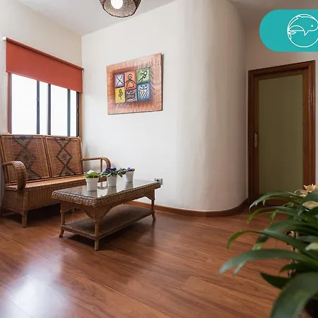 Fronton Whale Apartamento *