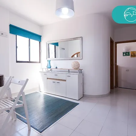 Fronton Whale * Gáldar