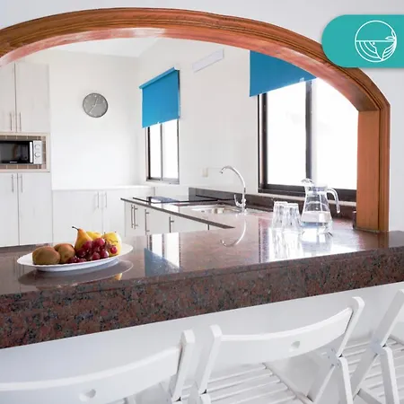 Fronton Whale Apartment *