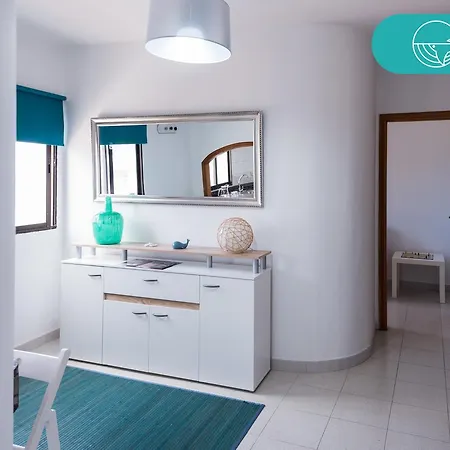 Apartment Fronton Whale
